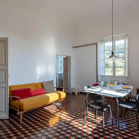 Апартаменты Sea View Hill - Happy Камольи